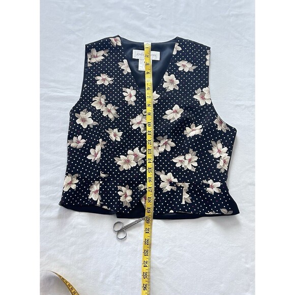 Jones New York Womens Size 10 Rayon Floral Polka dot Vest - Picture 2 of 9